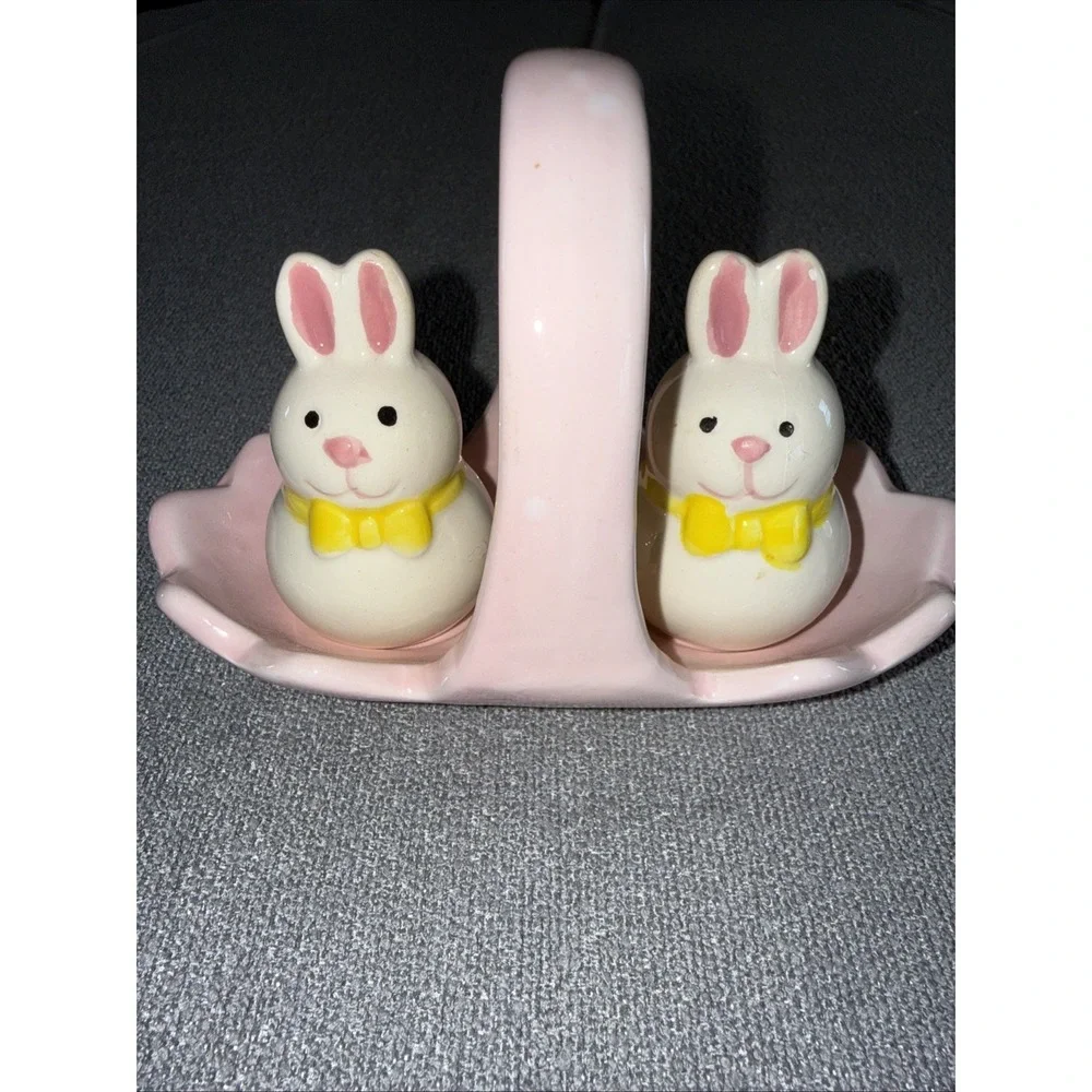 Bunny Salt‎ & Pepper Shakers with Basket Holder